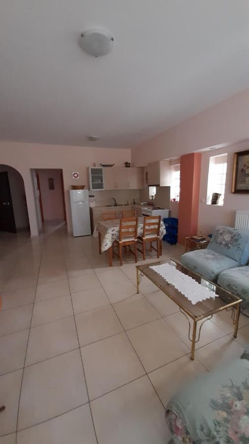 Akrata Rose Garden Apartments I Paralia Akratas エクステリア 写真